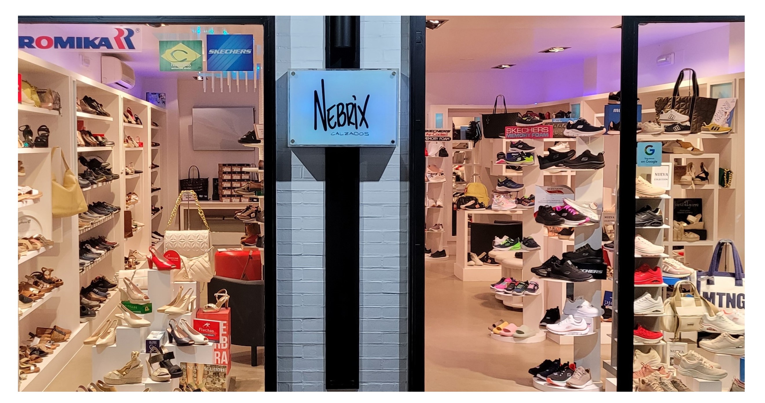 Escaparate de Calzados Nebrix en Chipiona